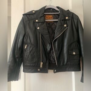 Miluakee leather boys jacket size L 10